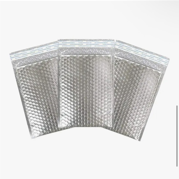 20ct 10x15 silver bubble mailers - Picture 2 of 2